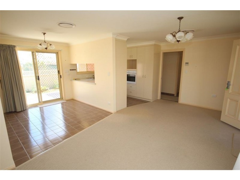 9/65-67 Scott Street, Tenterfield NSW 2372