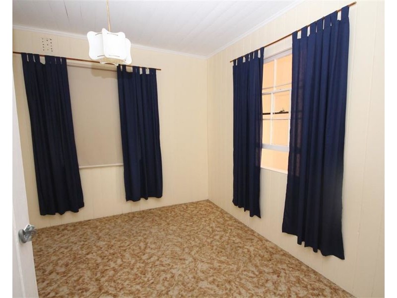 21 Martin Street, Tenterfield NSW 2372
