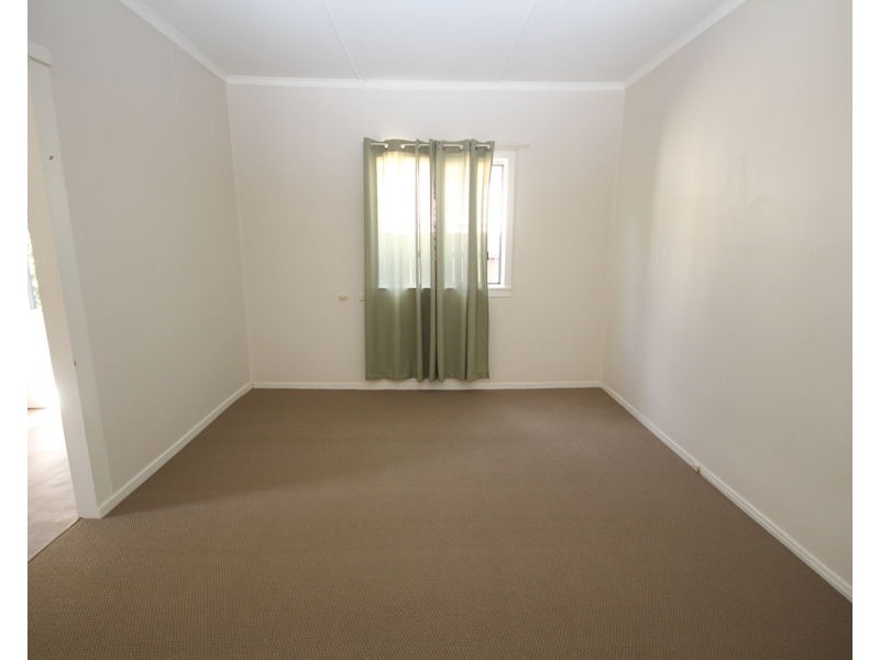 106 Miles Street, Tenterfield NSW 2372