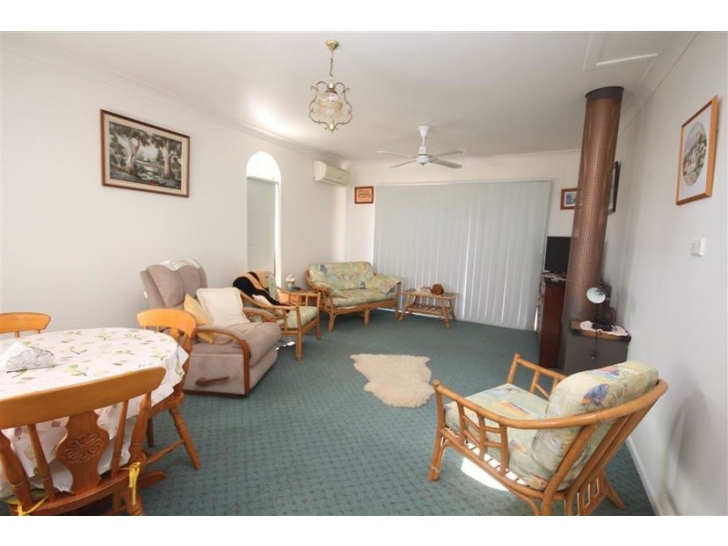 136 Pelham Street, Tenterfield NSW 2372