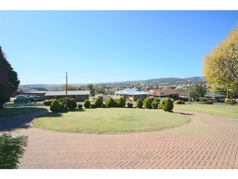 136 Pelham Street, Tenterfield NSW 2372
