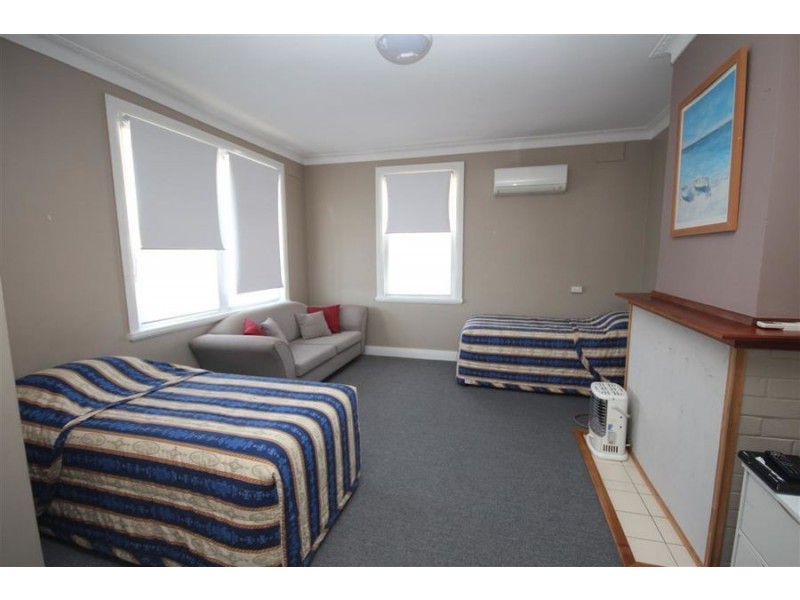 85 Cowper Street, Tenterfield NSW 2372