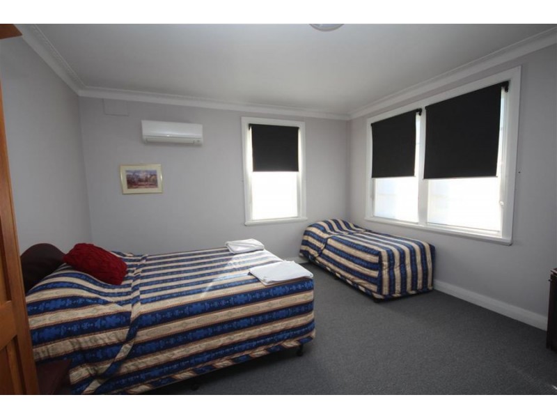 85 Cowper Street, Tenterfield NSW 2372