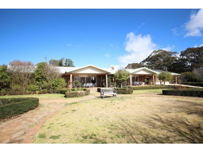 14 Aldershot Road, Tenterfield NSW 2372