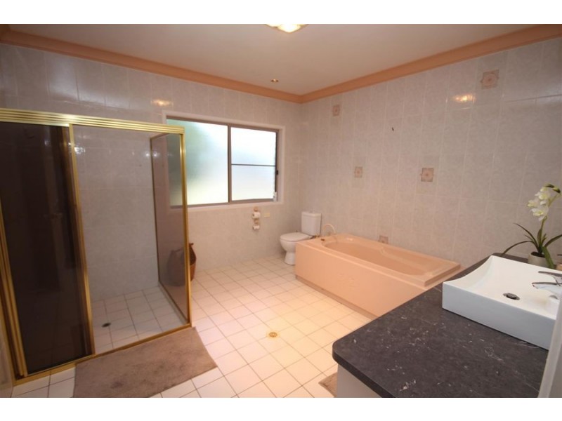 14 Aldershot Road, Tenterfield NSW 2372