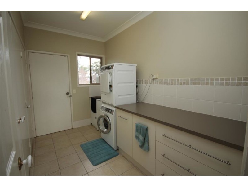 14 Aldershot Road, Tenterfield NSW 2372