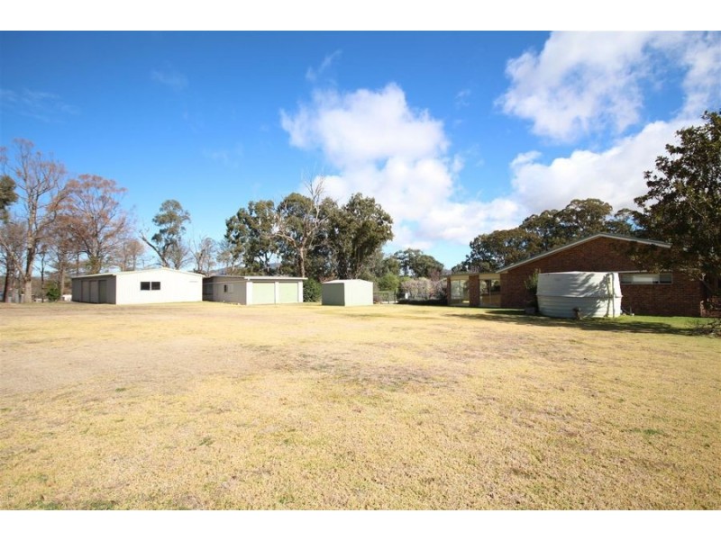 14 Aldershot Road, Tenterfield NSW 2372