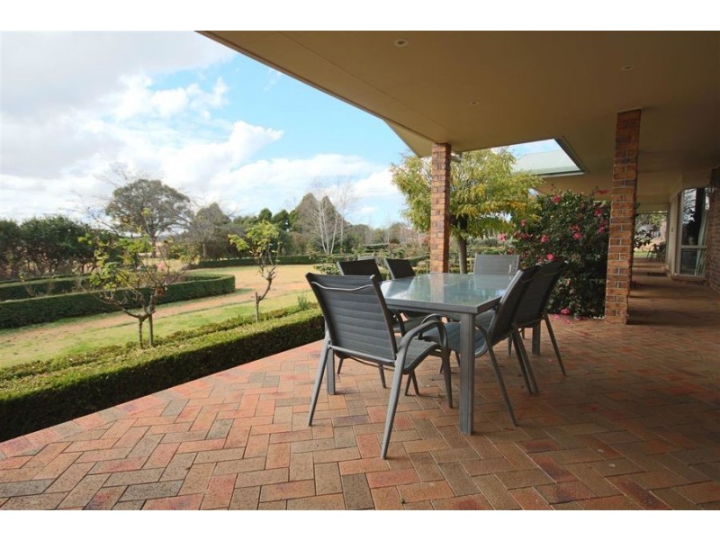 14 Aldershot Road, Tenterfield NSW 2372