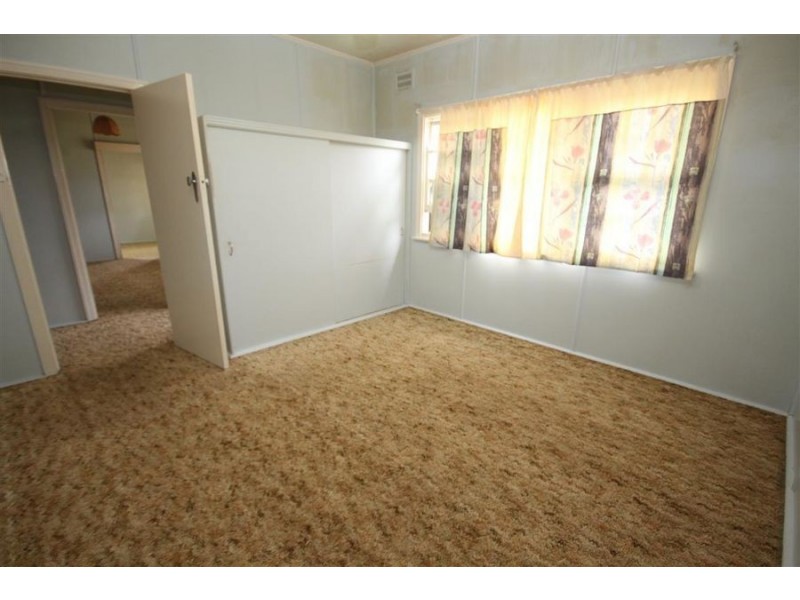 72 Manners Street, Tenterfield NSW 2372