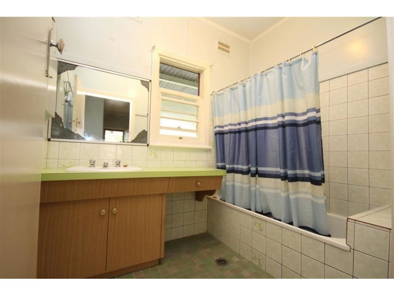 72 Manners Street, Tenterfield NSW 2372