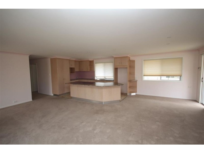 92 Manners Street, Tenterfield NSW 2372