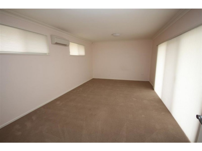 92 Manners Street, Tenterfield NSW 2372