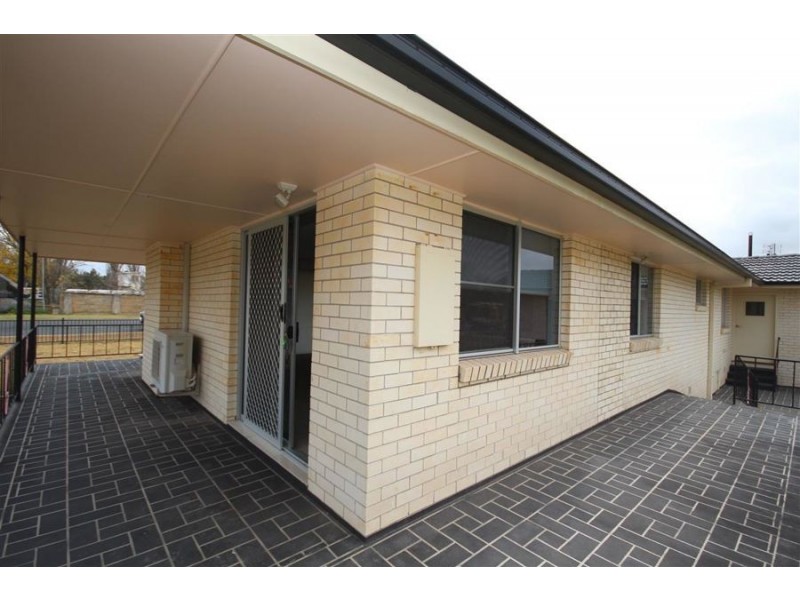 92 Manners Street, Tenterfield NSW 2372