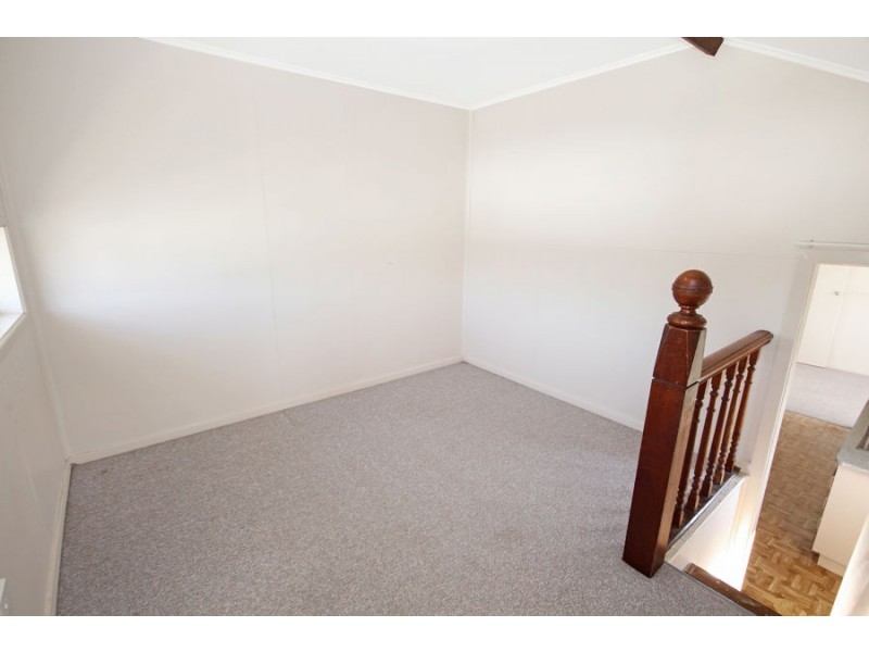 11 Duncan Street, Tenterfield NSW 2372