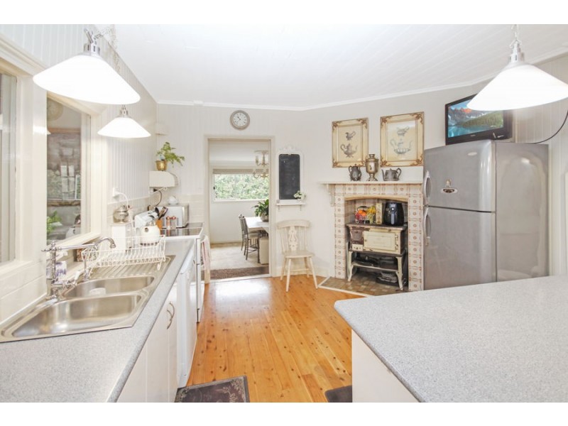 36 Margaret Street, Tenterfield NSW 2372