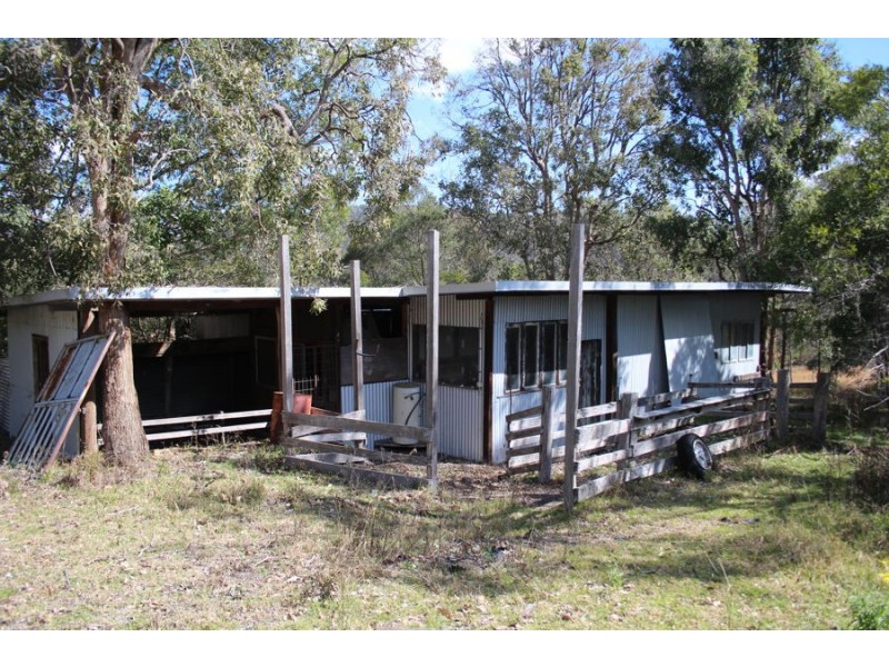40 MacLeods Creek Road, Tenterfield NSW 2372