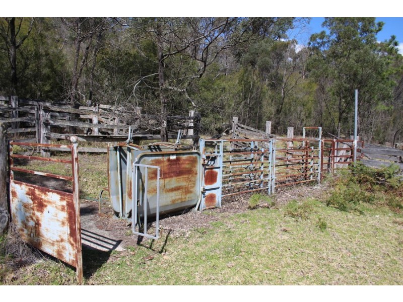 40 MacLeods Creek Road, Tenterfield NSW 2372