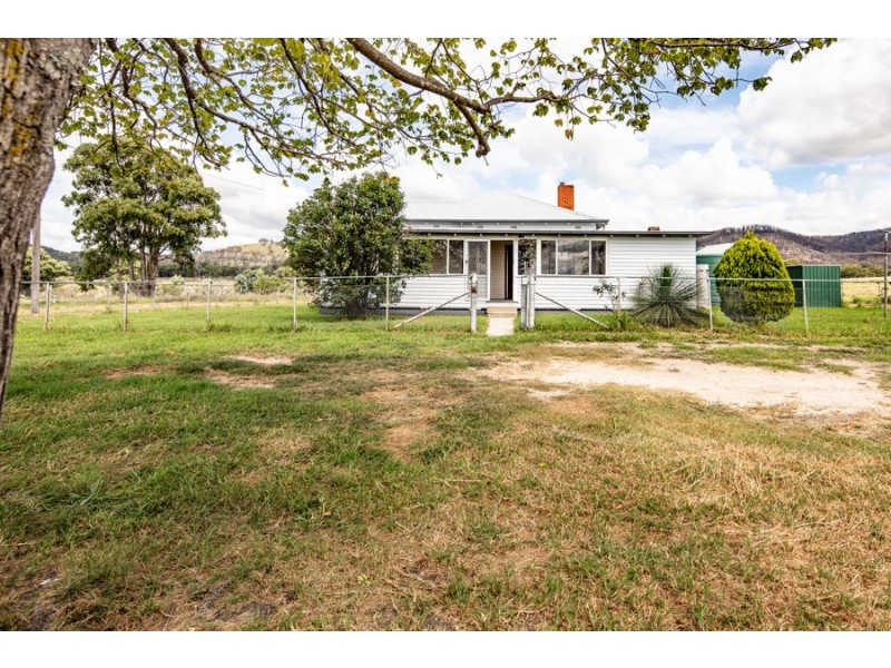 69 Steinbrook Hall Road, Tenterfield NSW 2372
