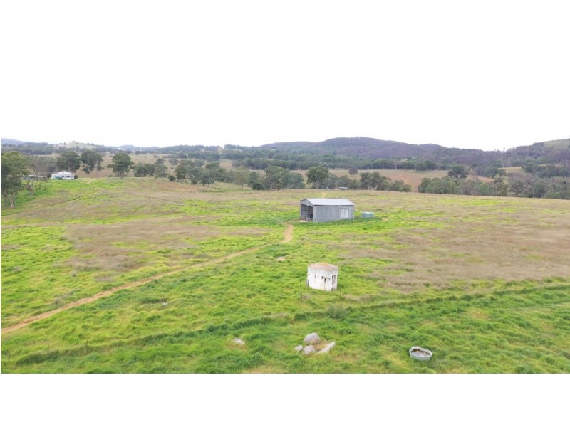69 Steinbrook Hall Road, Tenterfield NSW 2372