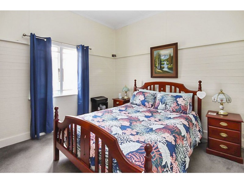 33 High Street, Tenterfield NSW 2372 Harold Curry Real Estate Sold