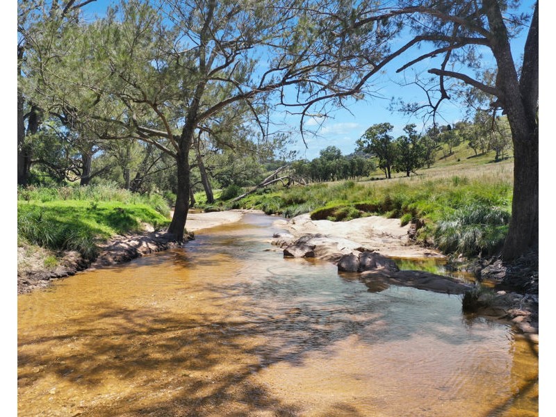 7706 New England Highway, Tenterfield NSW 2372