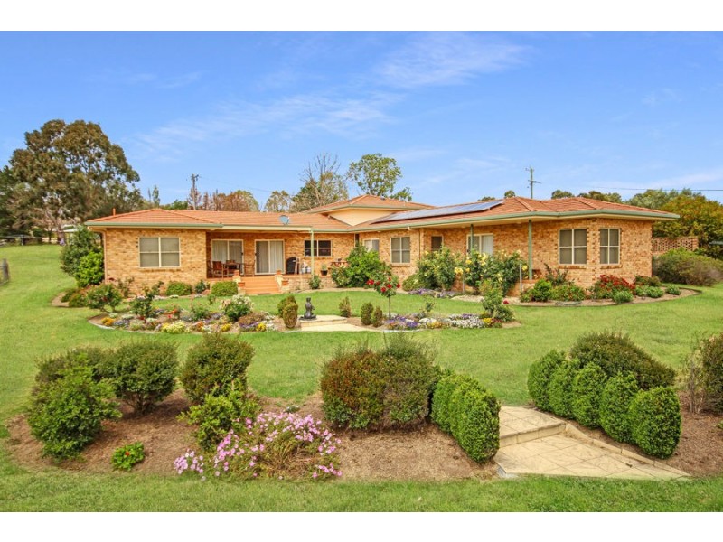 105 East Street, Tenterfield NSW 2372