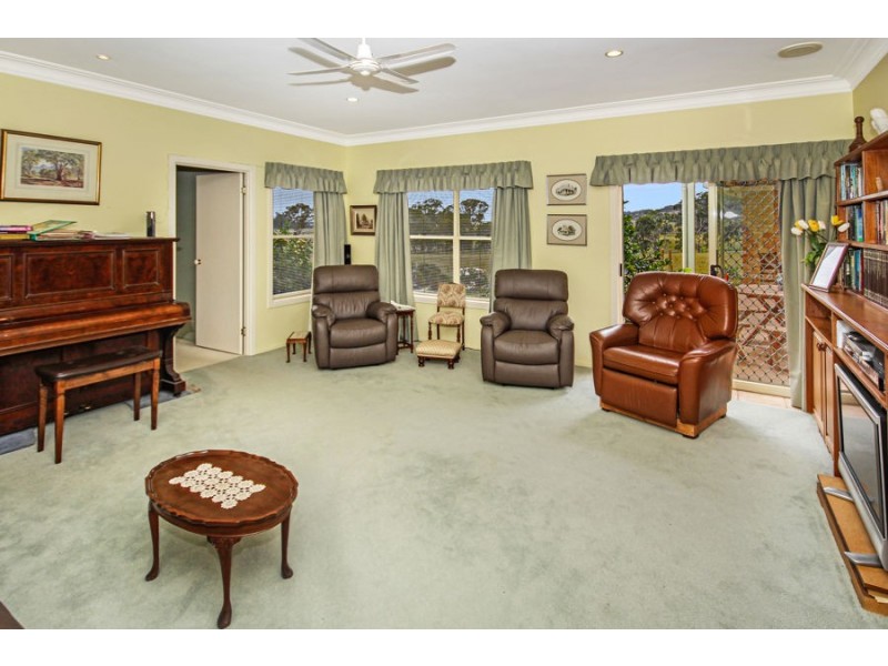 105 East Street, Tenterfield NSW 2372