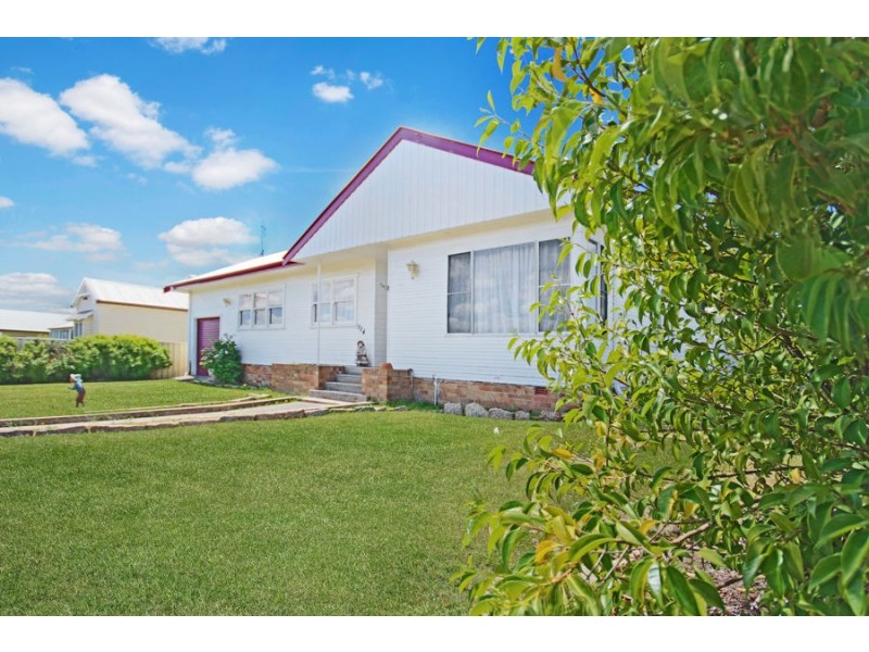 114 Miles Street, Tenterfield NSW 2372