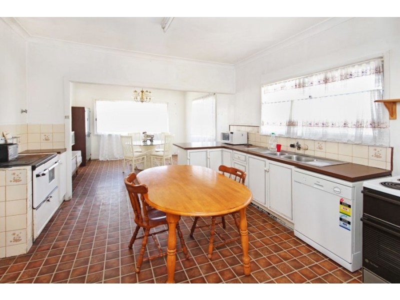 114 Miles Street, Tenterfield NSW 2372