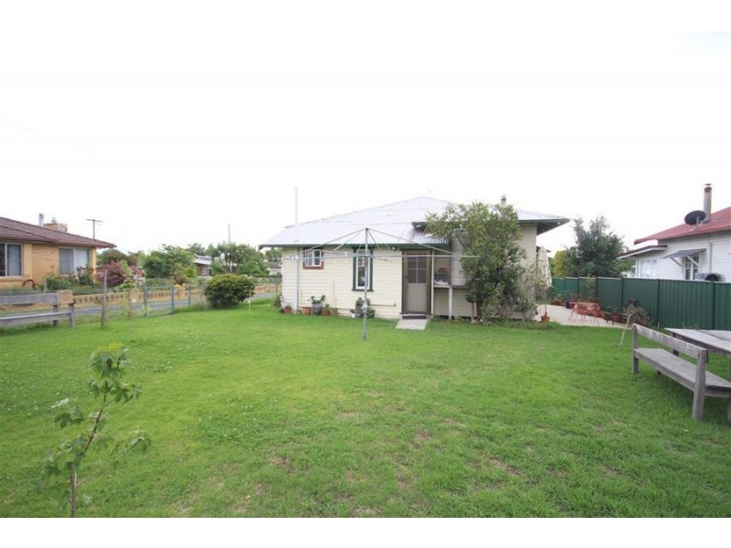 177 Manners Street, Tenterfield NSW 2372