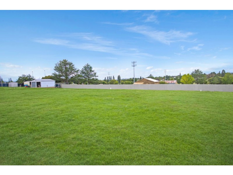 49 & 51 Duncan Street, Tenterfield NSW 2372