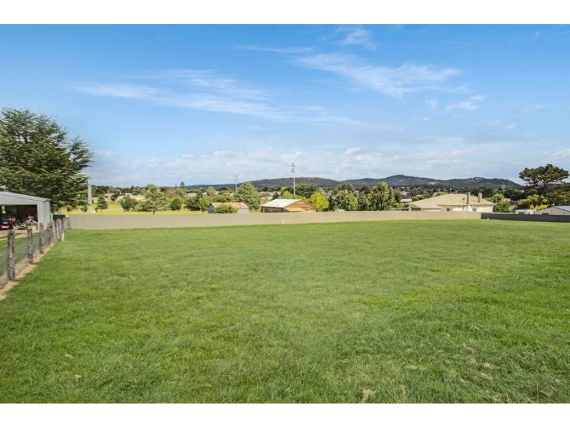 49 & 51 Duncan Street, Tenterfield NSW 2372