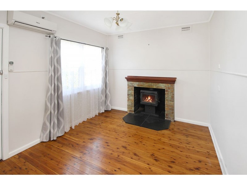 54 Pelham Street, Tenterfield NSW 2372