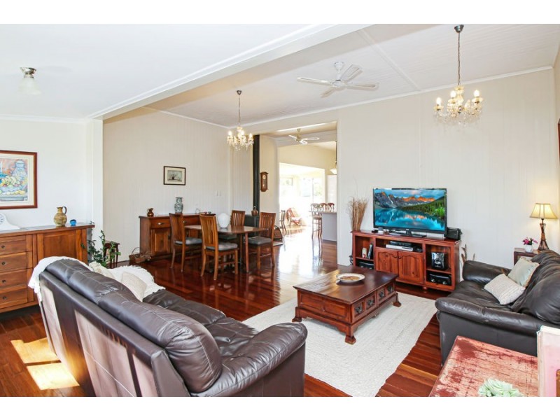 72 Martin Street, Tenterfield NSW 2372