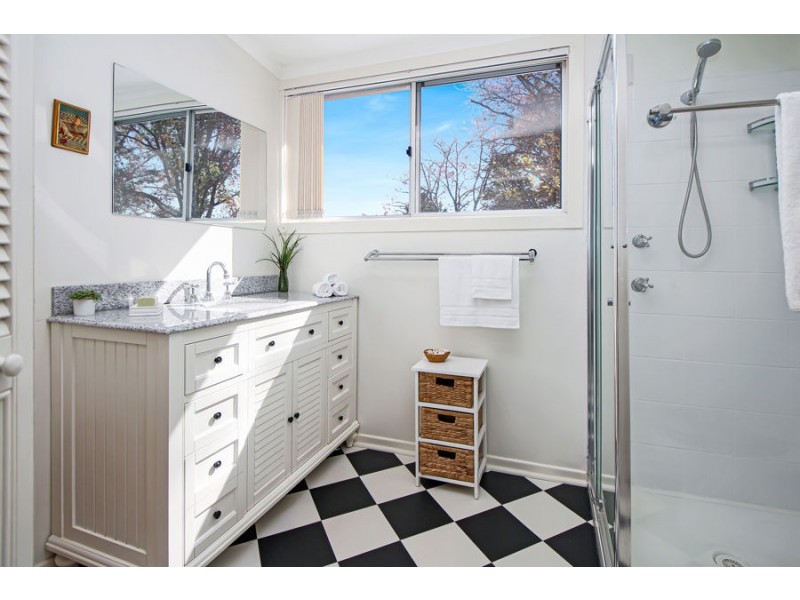 72 Martin Street, Tenterfield NSW 2372