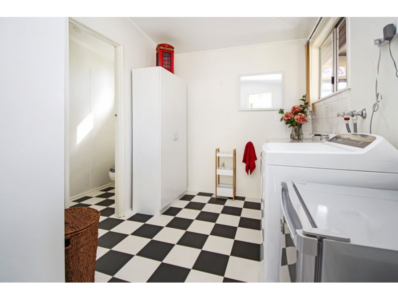 72 Martin Street, Tenterfield NSW 2372