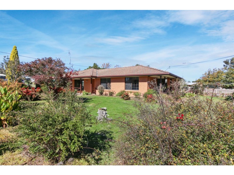 49 Derby Street, Tenterfield NSW 2372