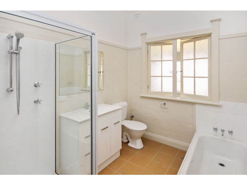 61 Clive Street, Tenterfield NSW 2372