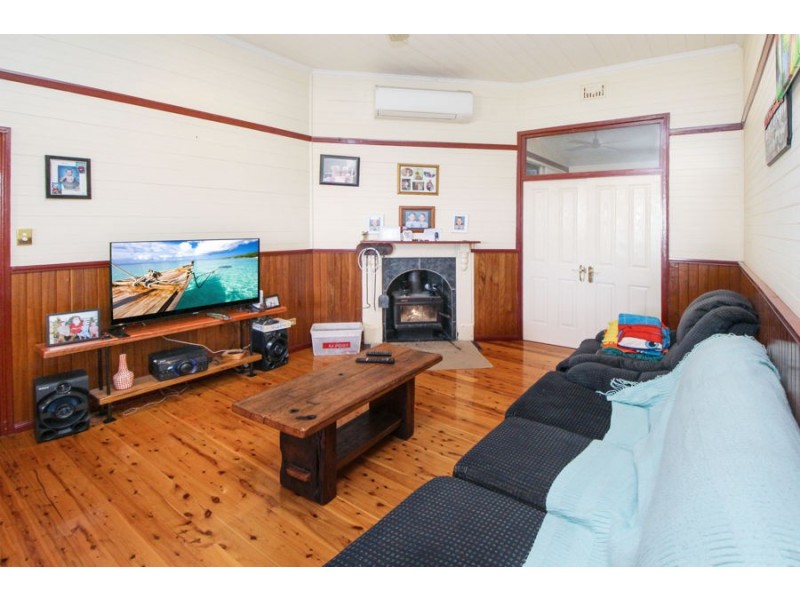 150 Logan Street, Tenterfield NSW 2372
