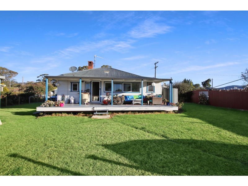 144 Miles Street, Tenterfield NSW 2372