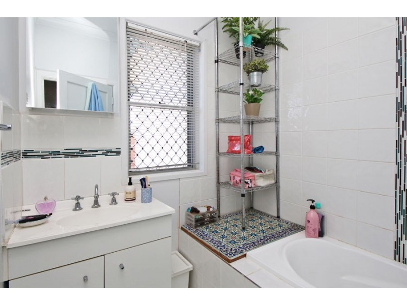 144 Miles Street, Tenterfield NSW 2372