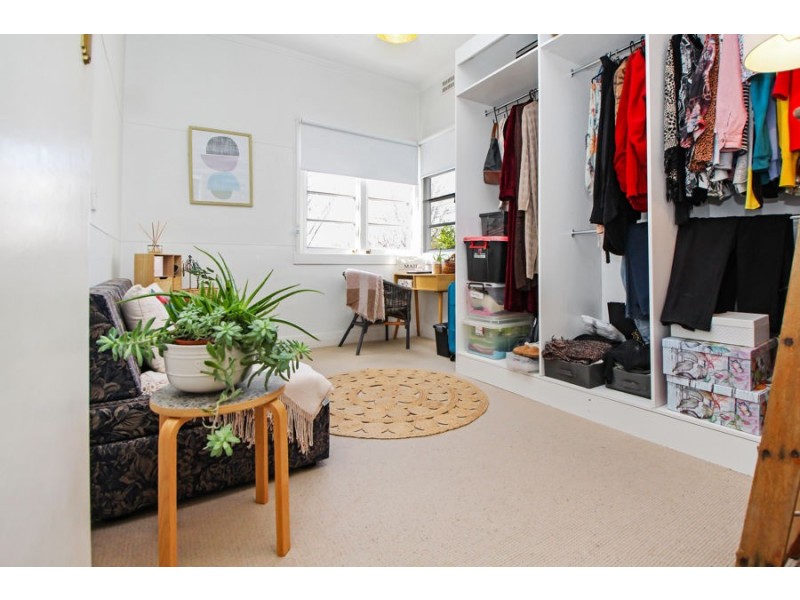 24 Duncan Street, Tenterfield NSW 2372