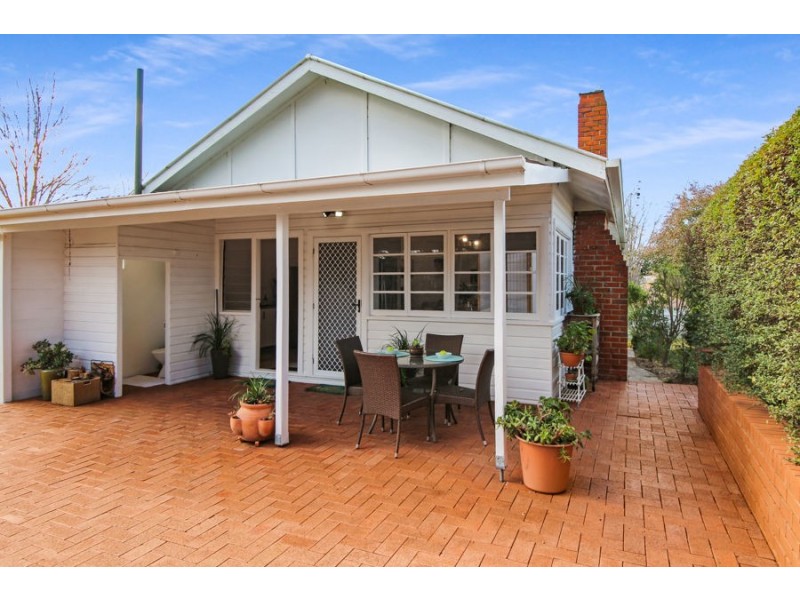 24 Duncan Street, Tenterfield NSW 2372