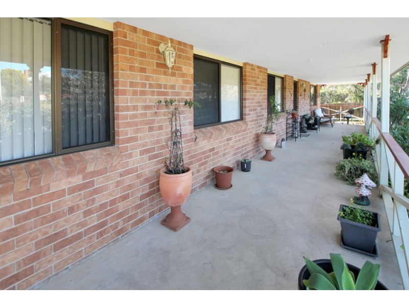 124 Wood Street, Tenterfield NSW 2372