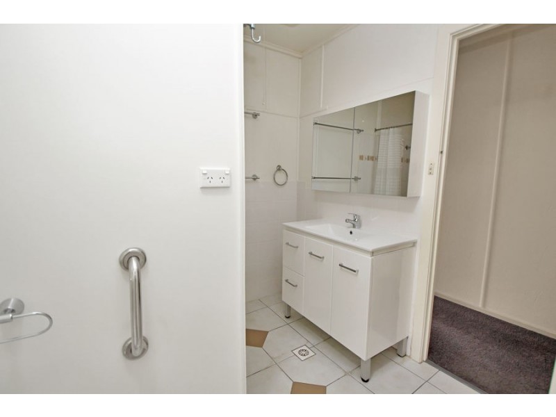 174 Manners Street, Tenterfield NSW 2372