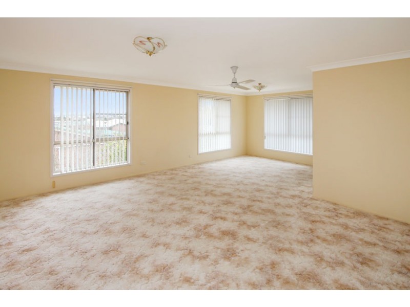 93 Drummond Street, Tenterfield NSW 2372