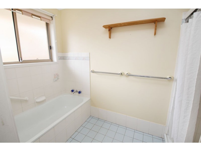 93 Drummond Street, Tenterfield NSW 2372