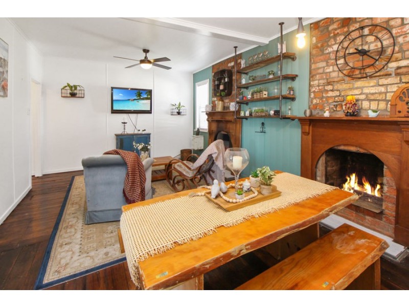 18 Molesworth Street, Tenterfield NSW 2372