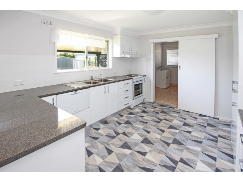 124 Bulwer Street, Tenterfield NSW 2372