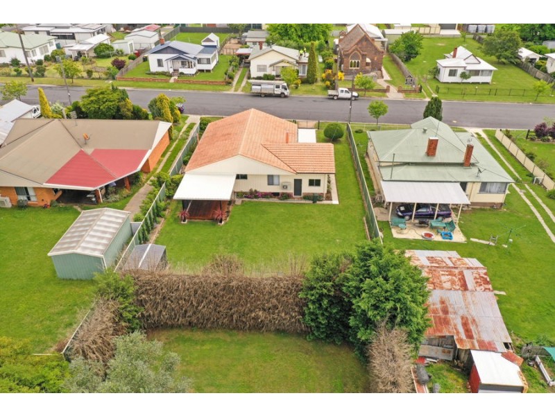 124 Bulwer Street, Tenterfield NSW 2372